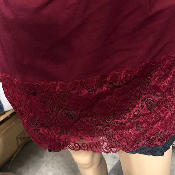 White House Black Market Burgundy Long Sleeve Top with Lace bottom decoration - Picture 3 of 8